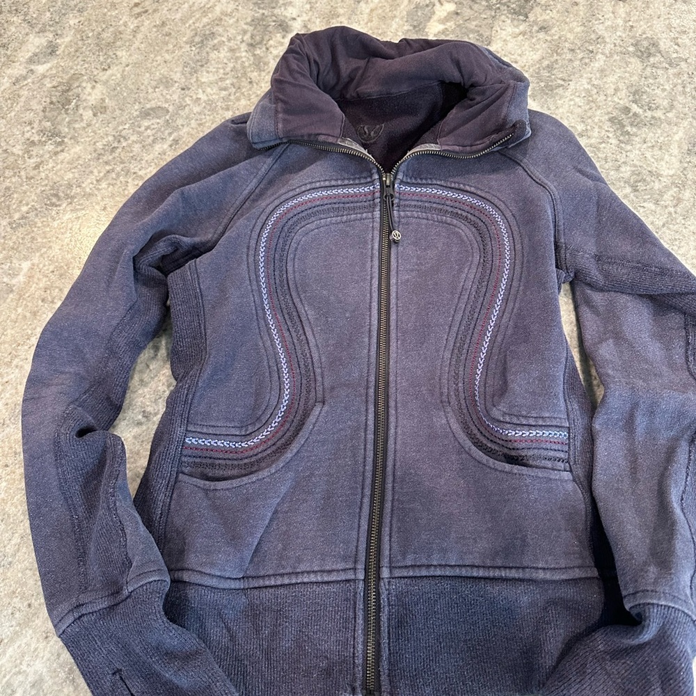 Lululemon cozy scuba (no hood) size 4